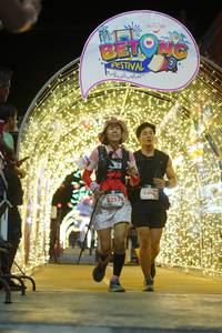 BIB: 5252, 5496
                            <button type="button" onclick="openModal(21830504)" class="btn btn-primary btn-sm float-right btn-popup" data-toggle="modal" data-target=".modal-high-quality">
                        <i class="fas fa-shopping-cart"></i> Add to Cart
                    </button>
                                            <button type="button" onclick="isThisMe(21830504, true)" class="btn btn-success btn-sm float-right btn-popup btn-isme hidden" data-toggle="tooltip" data-placement="bottom" title="นี่คือรูปของคุณใช่ไหม คลิกที่นี่เพื่อเอาเข้าอัลบั้ม">
                        <i class="fas fa-plus"></i> Add to album
                    </button>
                    <button type="button" onclick="isThisMe(21830504, false)" class="btn btn-warning btn-sm float-right btn-popup btn-isnotme hidden">
                        <i class="fas fa-ban"></i> Remove from album
                    </button>